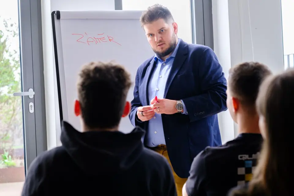 Martin Luňák školí obchodní tým